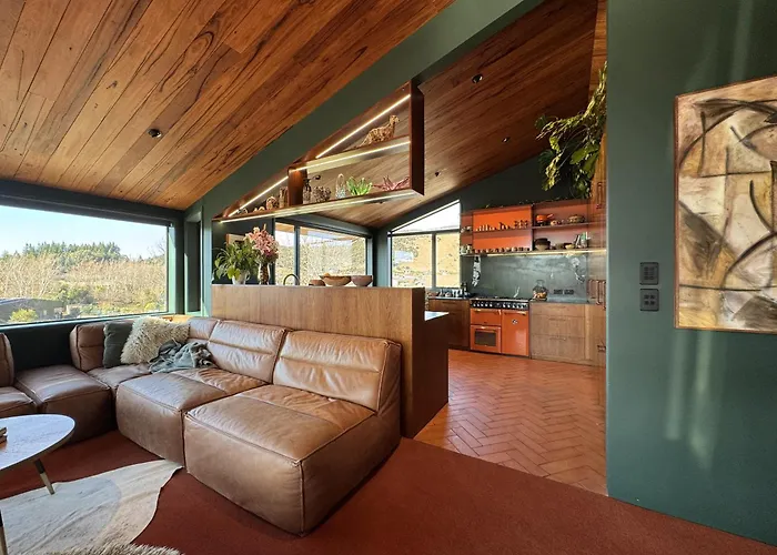 Poolside Peaks - Designer House, Spa, Fire, Pool