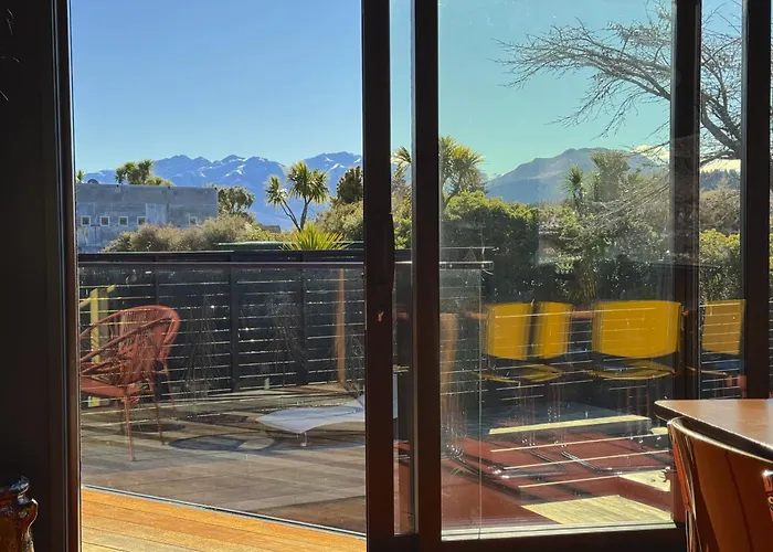 Poolside Peaks - Designer House, Spa, Fire, Pool